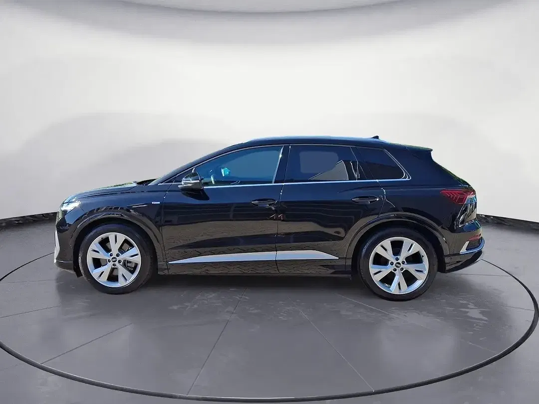 Audi Q4 e-tron Sportback - Thumbnail 3