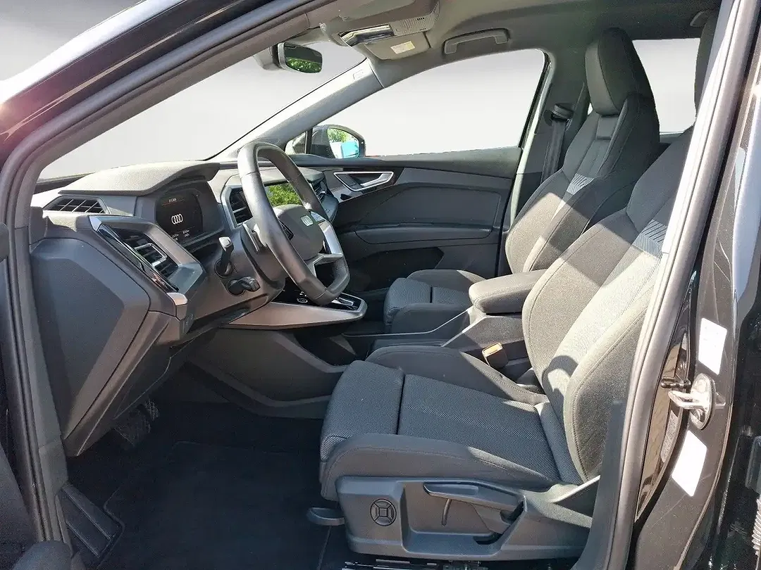 Audi Q4 e-tron Sportback - Thumbnail 6
