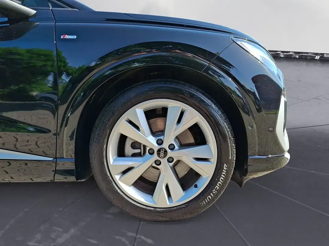 Audi Q4 e-tron Sportback - Thumbnail 8