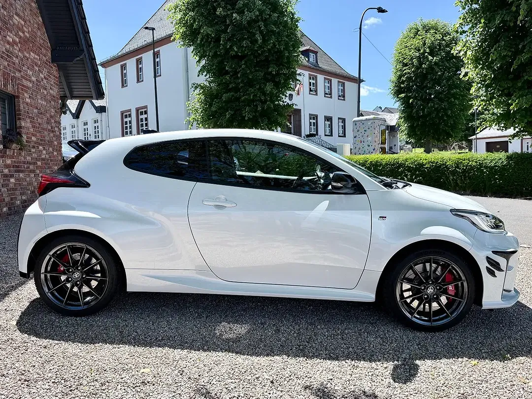 Toyota Yaris Edition - Thumbnail 4