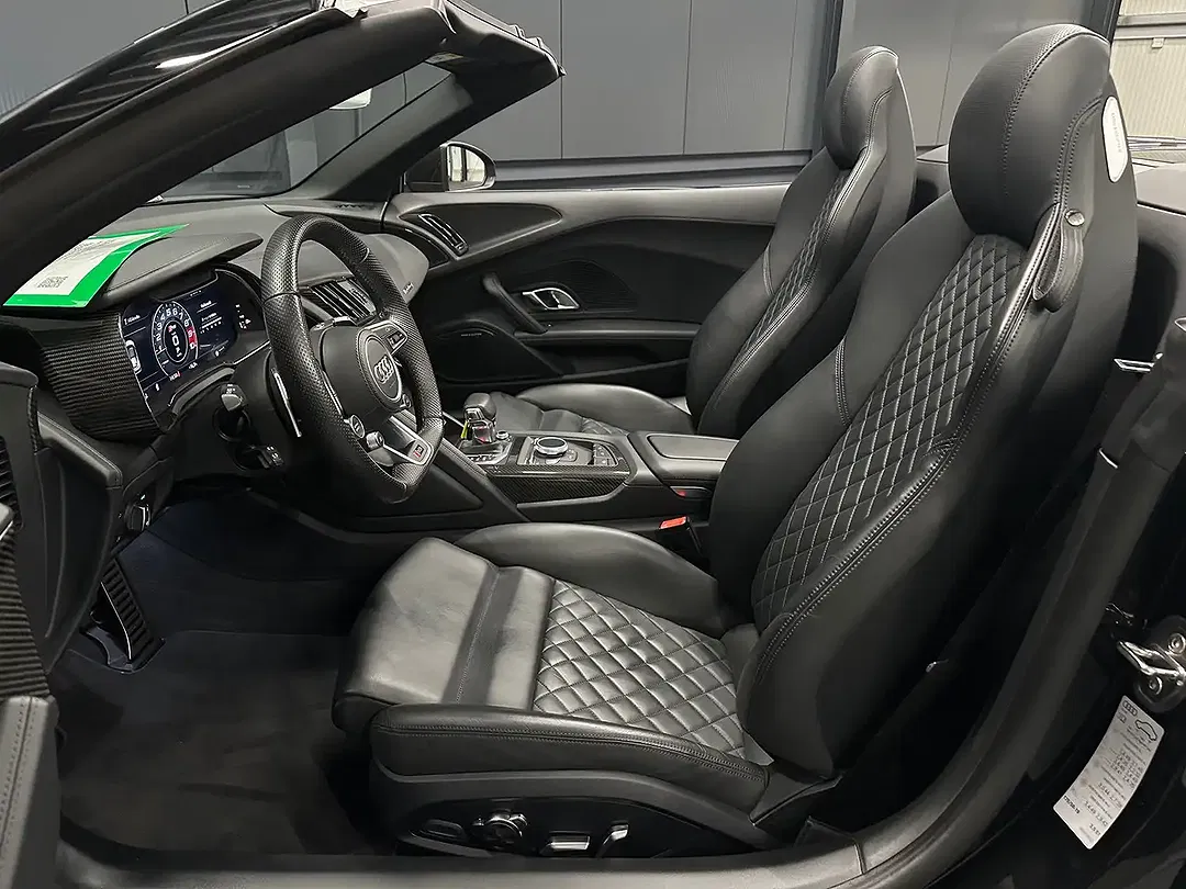 Audi R8 V10 quattro performance - Thumbnail 16