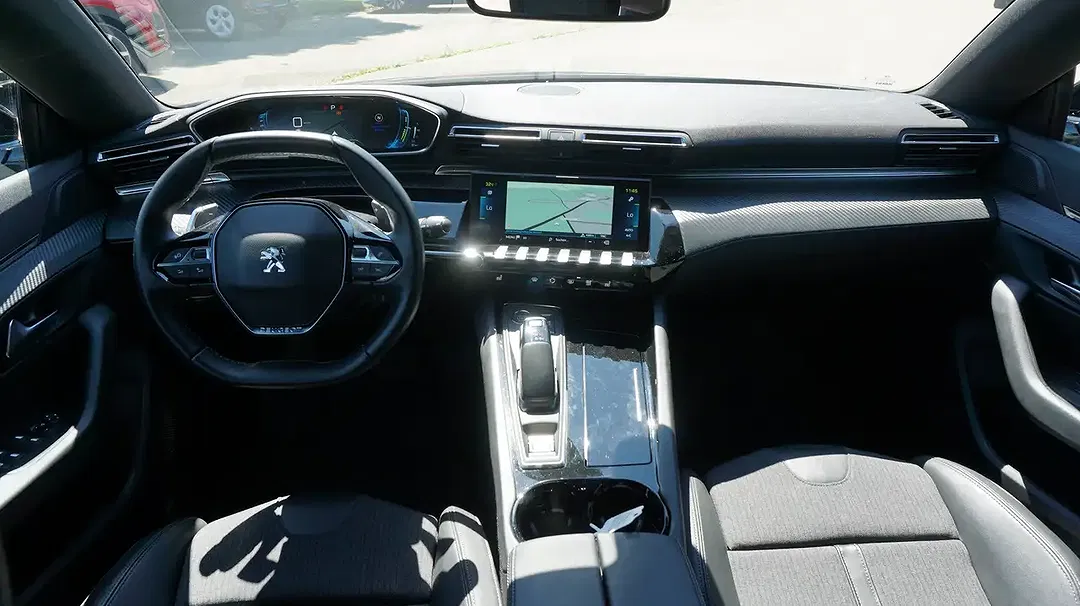Peugeot 508 225 e-EAT8 PHEV Allure Pack SW - Thumbnail 10