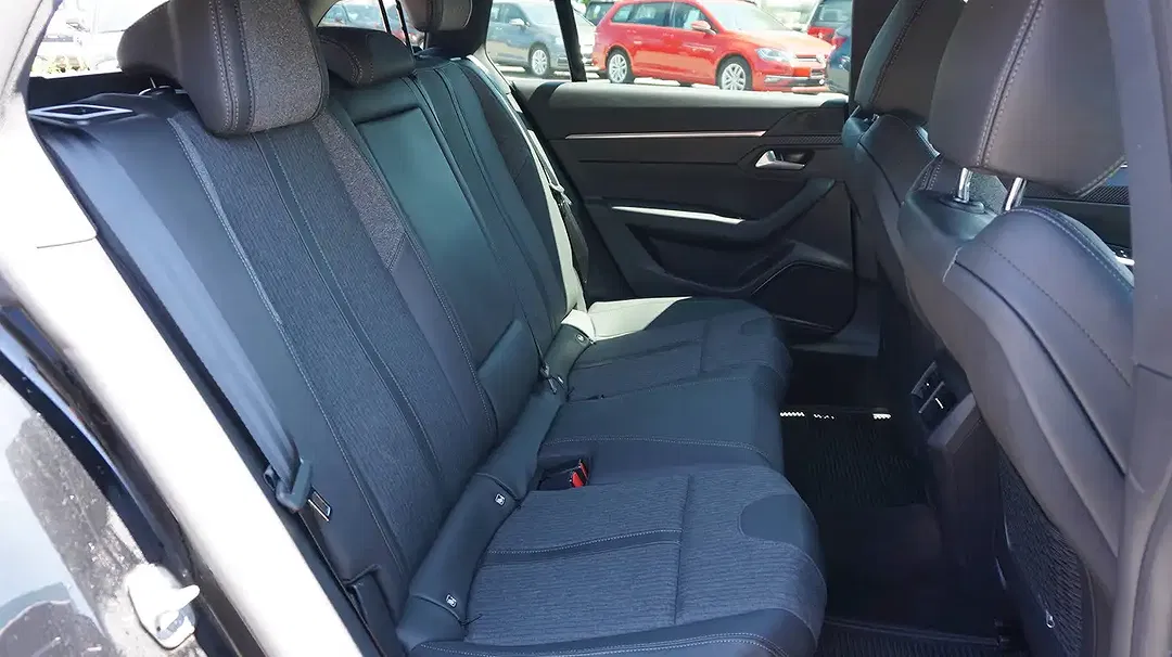 Peugeot 508 225 e-EAT8 PHEV Allure Pack SW - Thumbnail 14