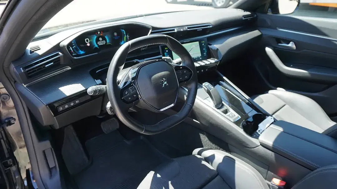 Peugeot 508 225 e-EAT8 PHEV Allure Pack SW - Thumbnail 8