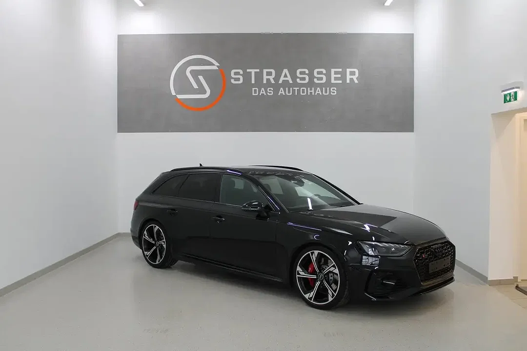 Audi RS4 TFSI RS Avant - Afbeelding 1
