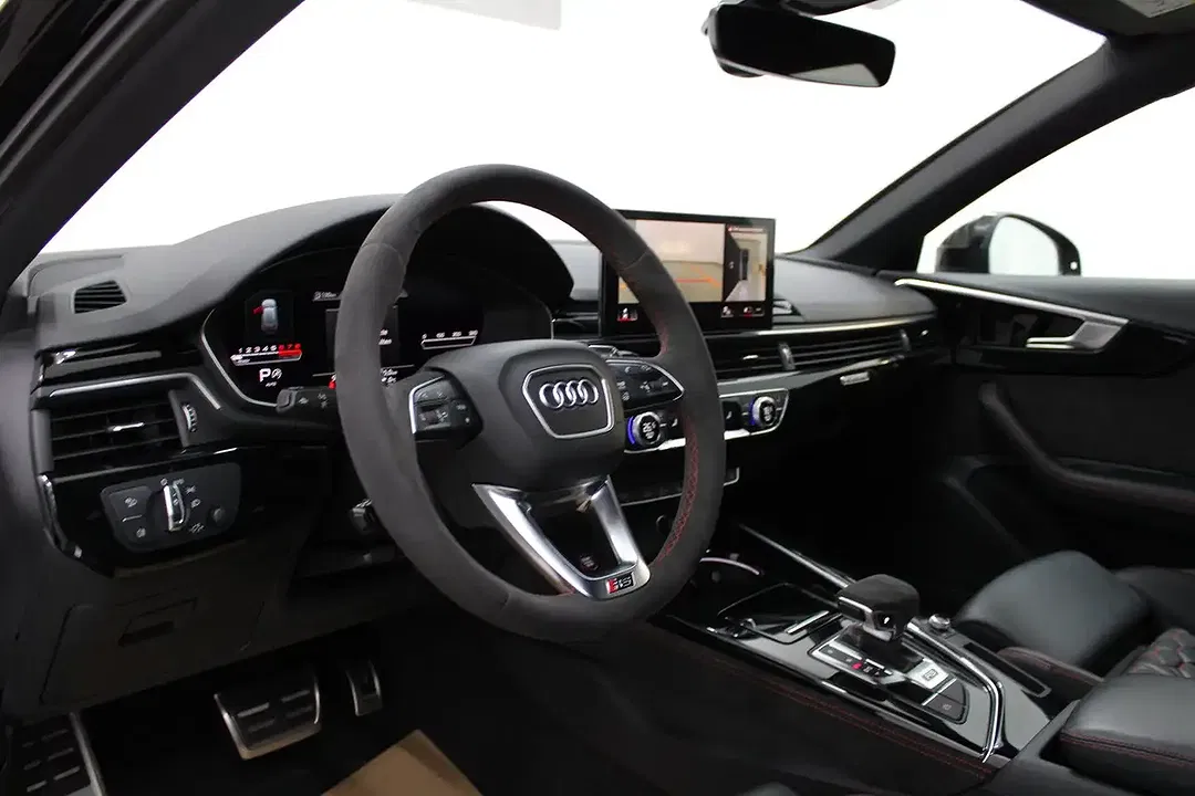Audi RS4 TFSI RS Avant - Thumbnail 10