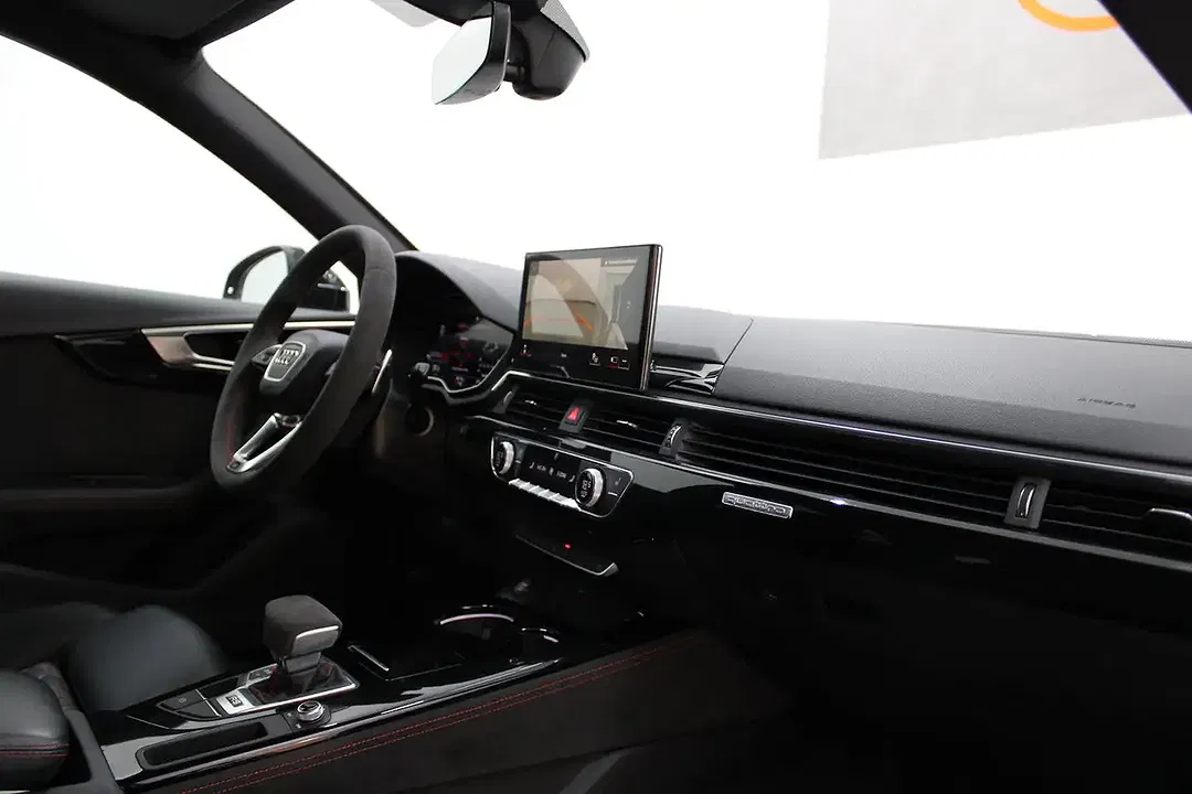 Audi RS4 TFSI RS Avant - Thumbnail 13