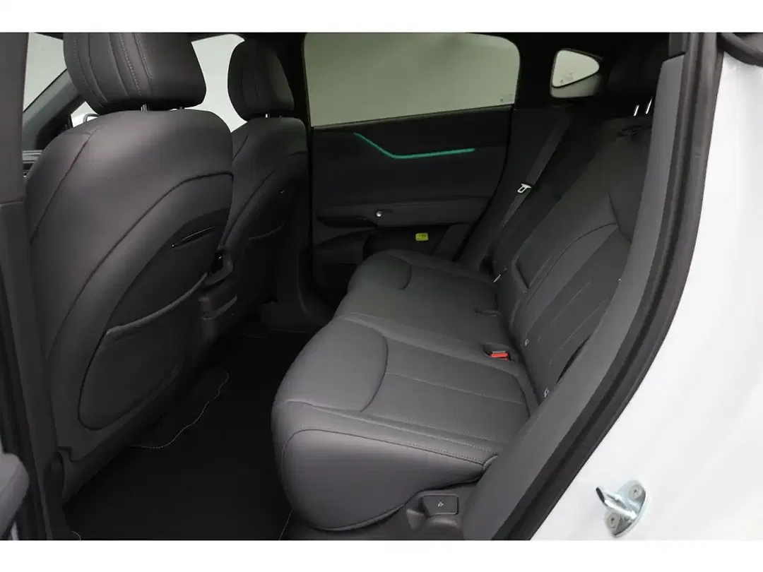 Xpeng G6 AWD Performance MY2025 - Thumbnail 14