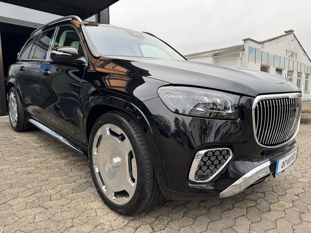 Mercedes-Benz GLS 600 - Thumbnail 3