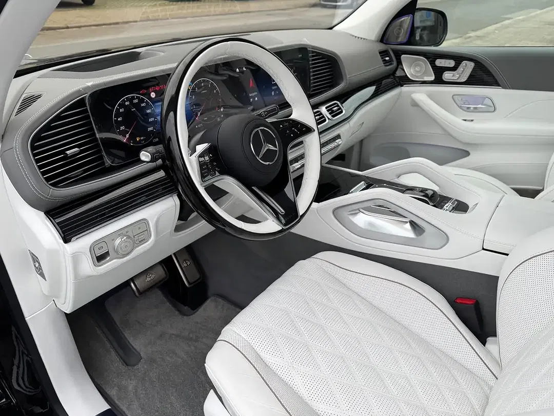Mercedes-Benz GLS 600 - Thumbnail 7