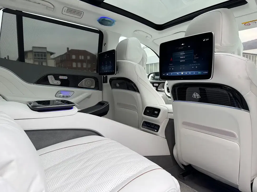 Mercedes-Benz GLS 600 - Thumbnail 9
