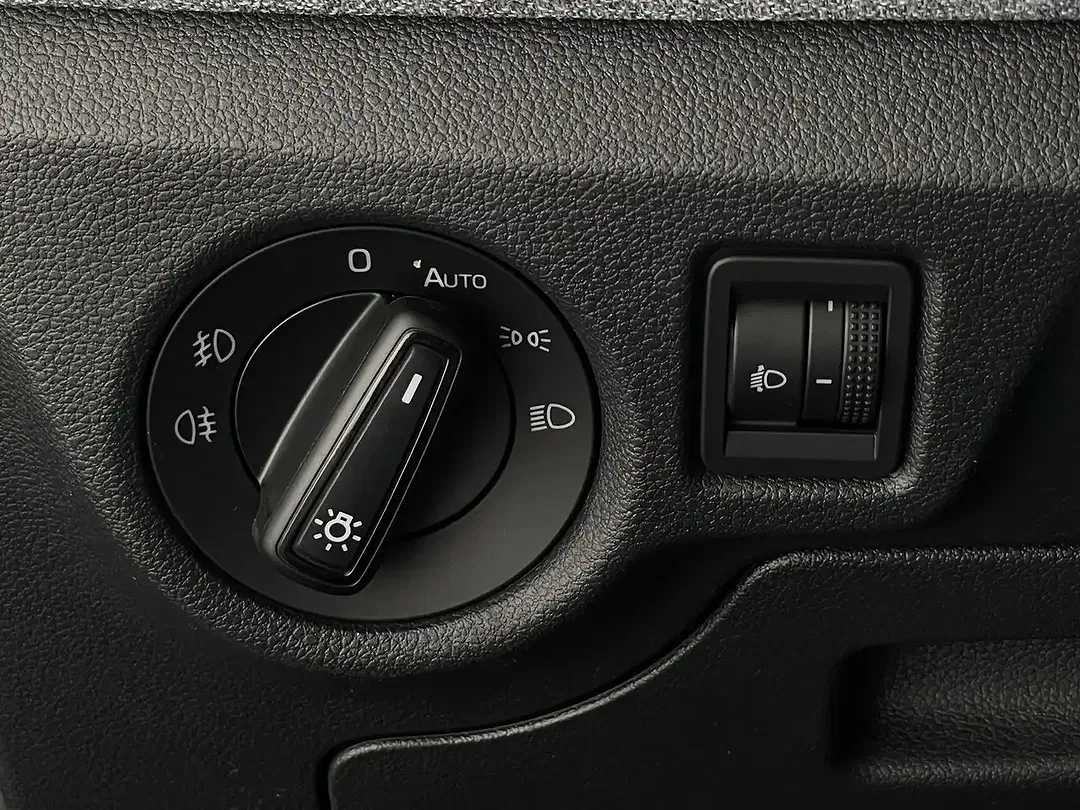 Skoda Kamiq 1.0 TSI Selection - Thumbnail 23