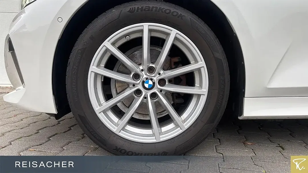 BMW 318 - Thumbnail 3