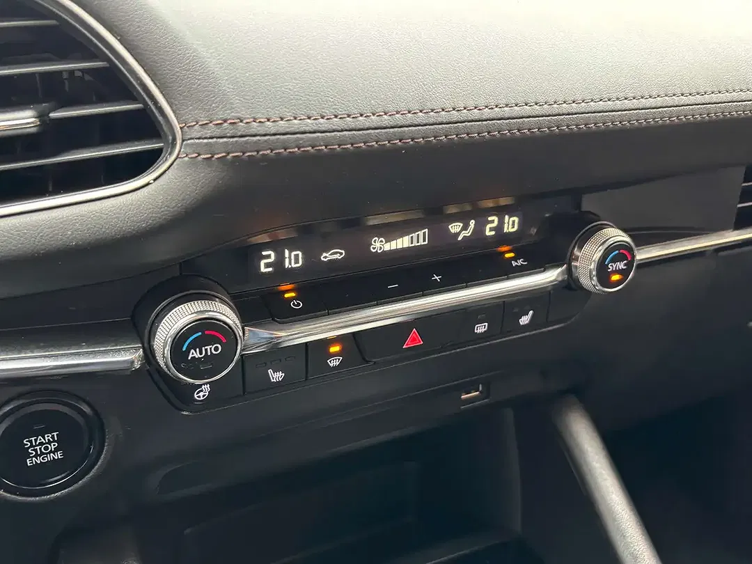 Mazda 3 2.0 MHEV - Thumbnail 11