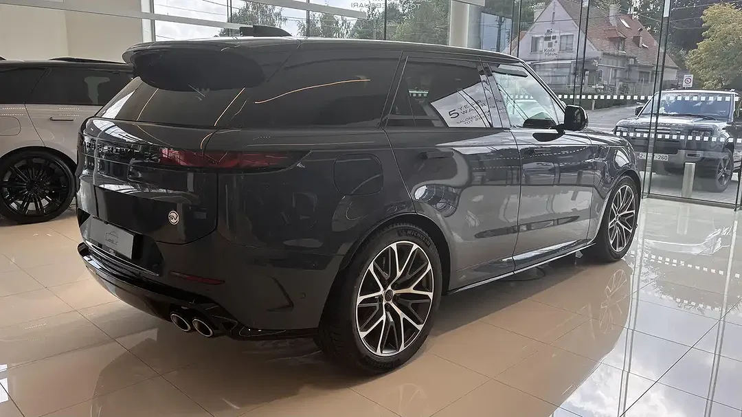 Land Rover Range Rover Sport P635 4x4 SV - foto 2
