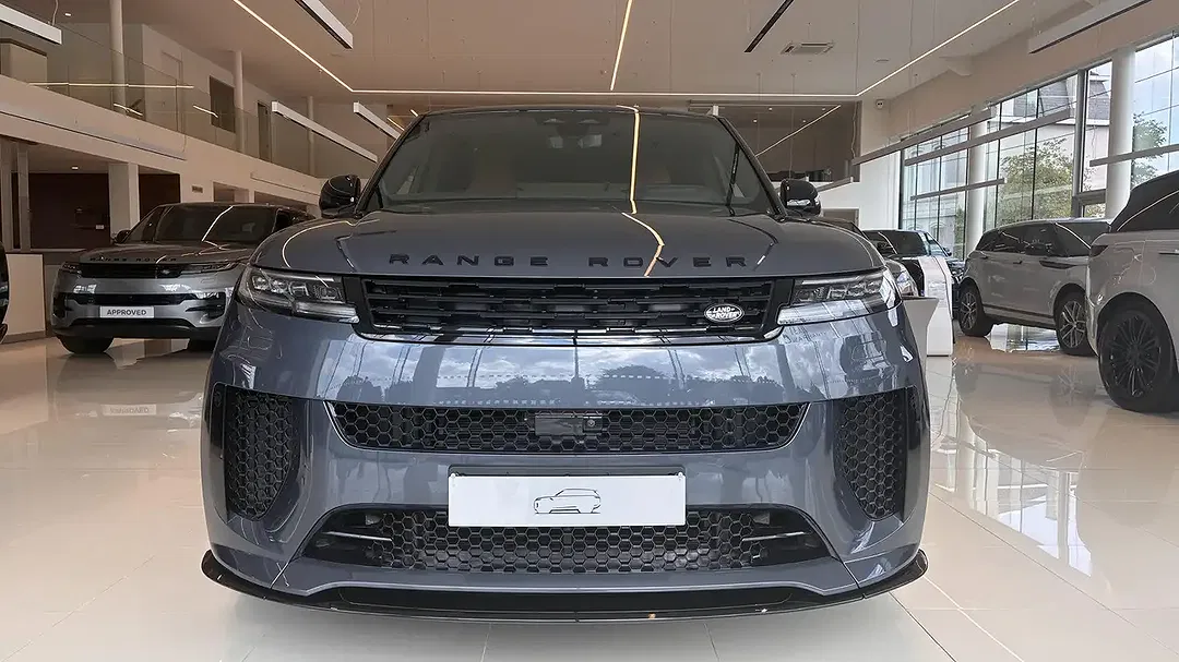 Land Rover Range Rover Sport P635 4x4 SV - Thumbnail 8
