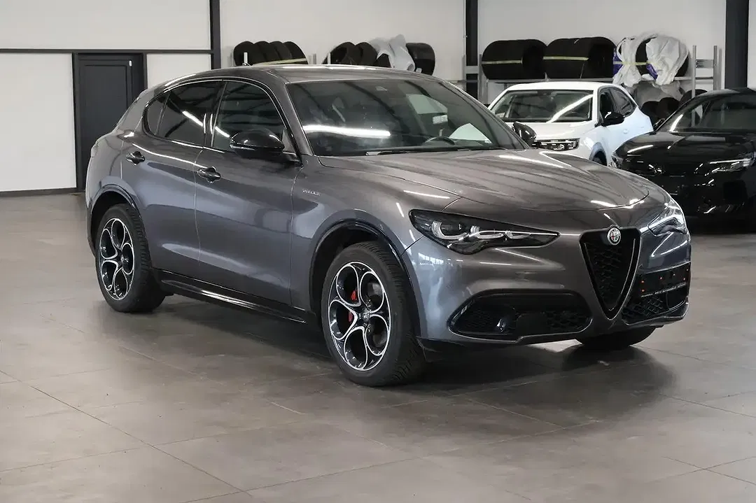 Alfa Romeo Stelvio Q4 Veloce - foto 1