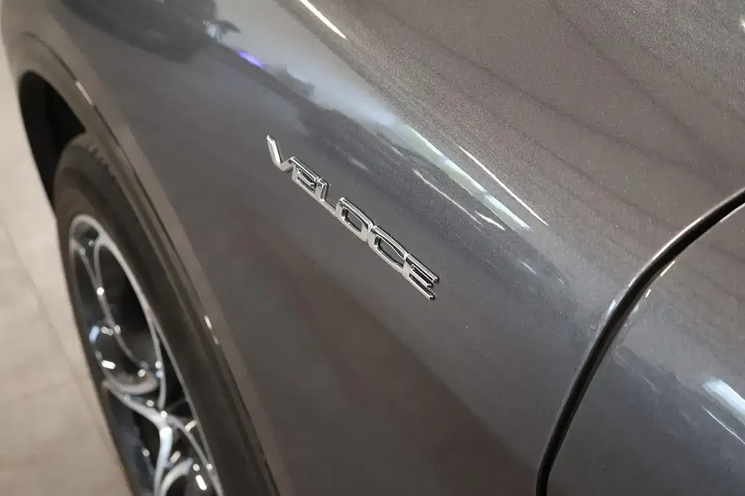 Alfa Romeo Stelvio Q4 Veloce - Thumbnail 4