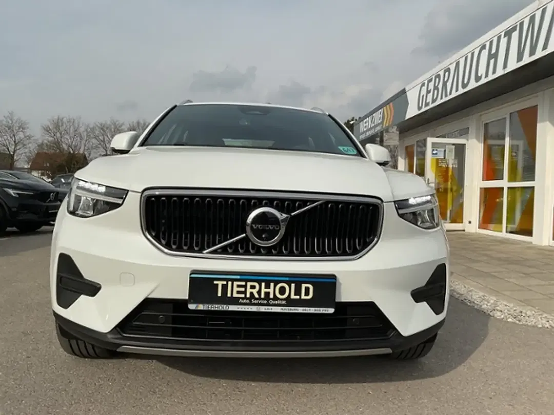 Volvo XC40 B3 Core - Thumbnail 9