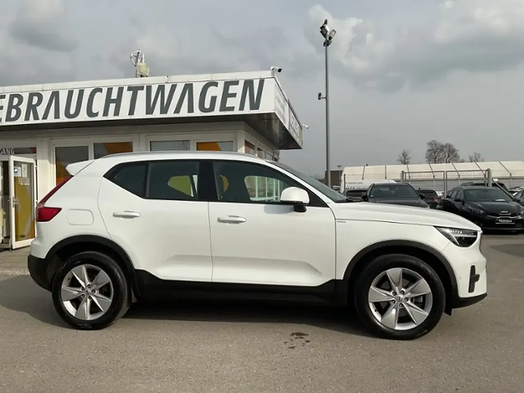 Volvo XC40 B3 Core - Thumbnail 7
