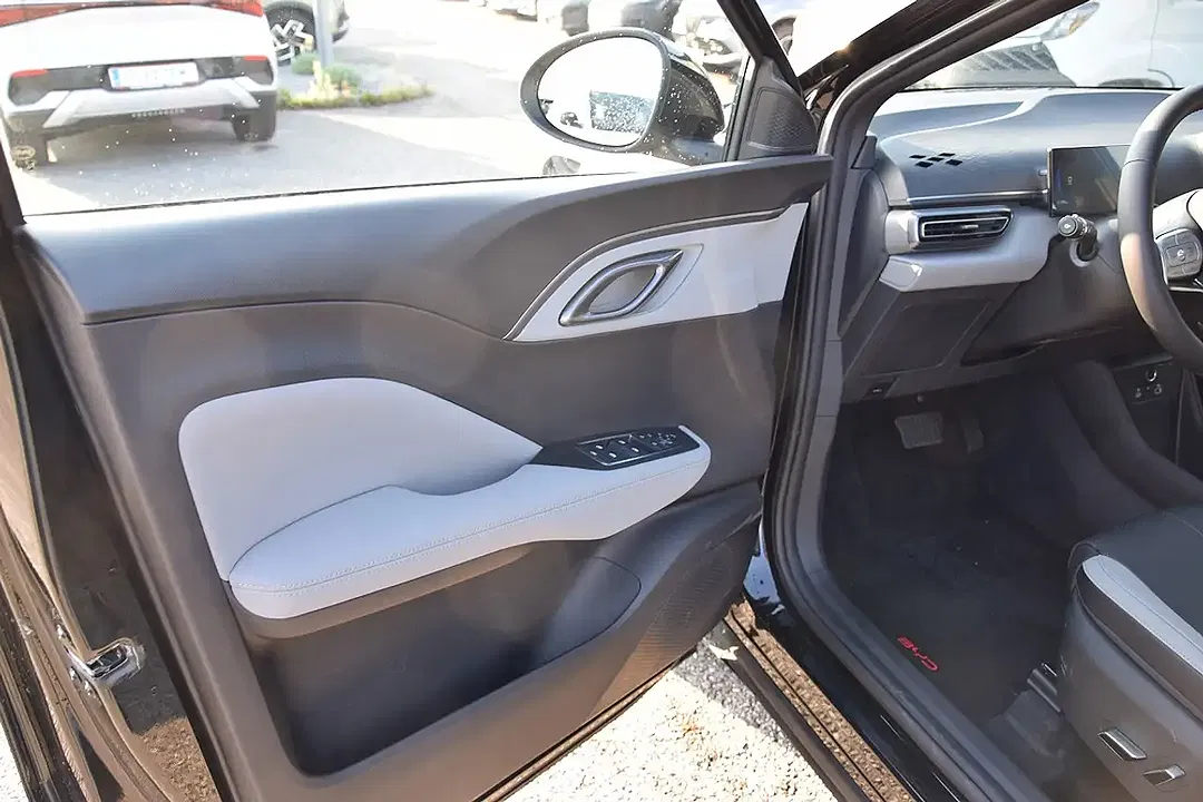 BYD Dolphin Surf 43.2 kWh Boost - Thumbnail 8