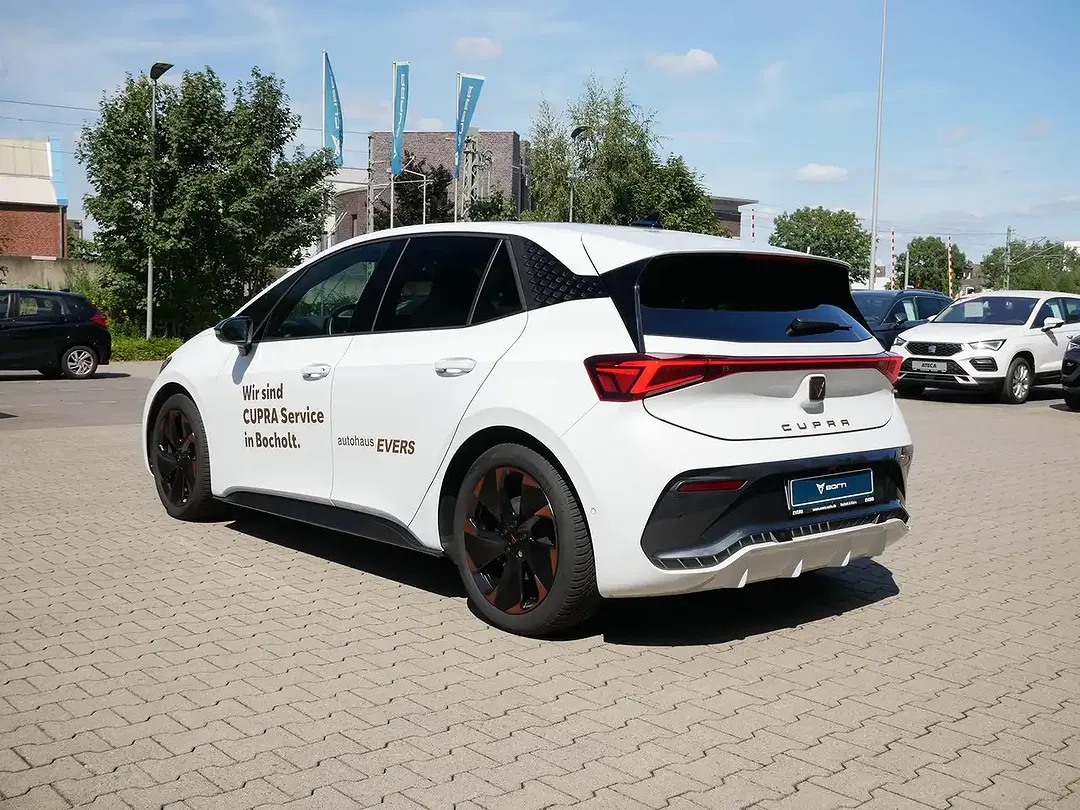 CUPRA Born - Thumbnail 7