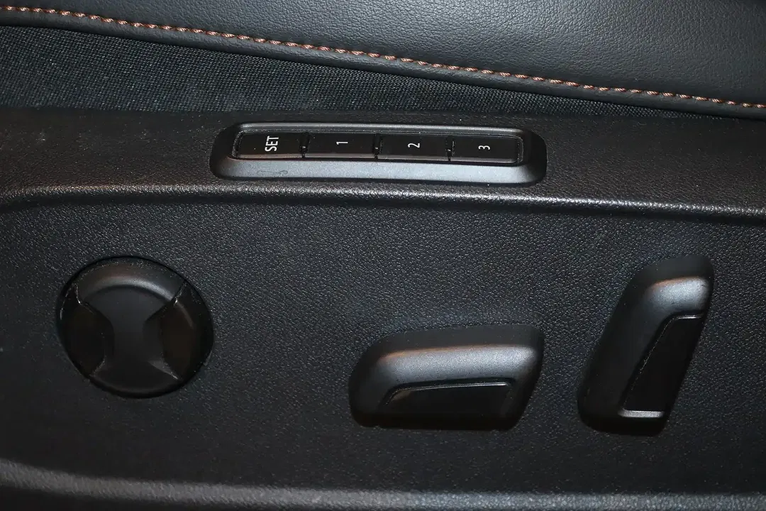 CUPRA Formentor PHEV VZ - Thumbnail 5