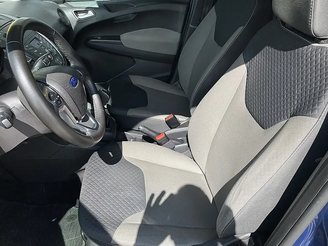 Ford Tourneo Courier 1.5 TDCi Trend - Thumbnail 4