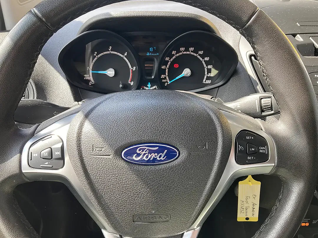 Ford Tourneo Courier 1.5 TDCi Trend - Thumbnail 5