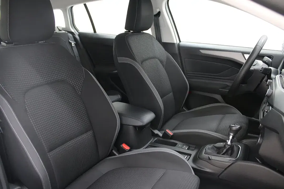 Ford Focus 1.5 EcoBlue - Thumbnail 11
