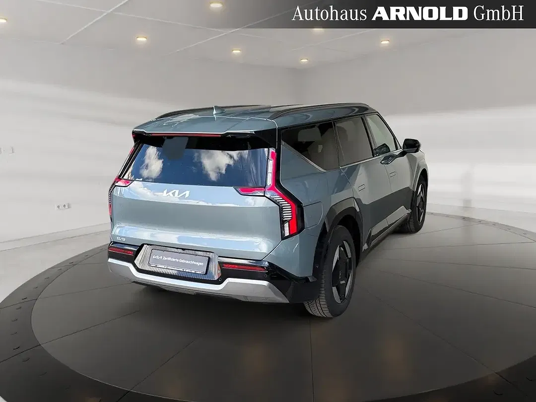 Kia EV9 AWD - Thumbnail 3