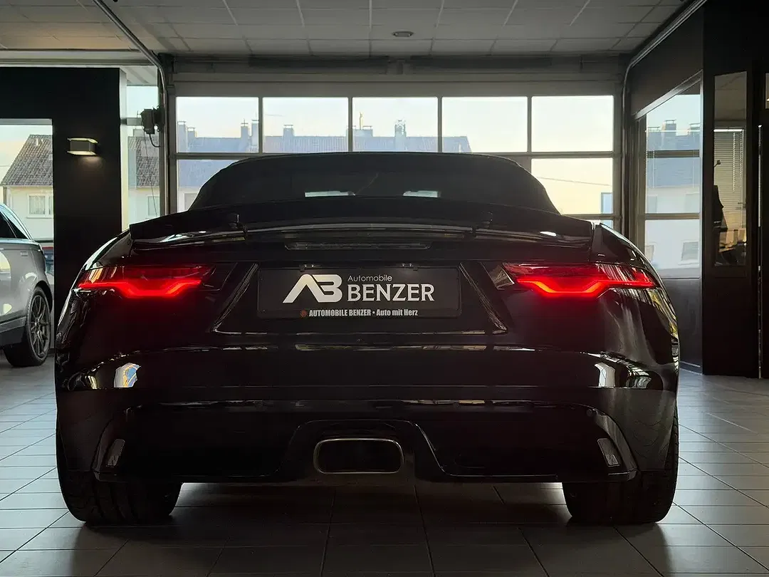 Jaguar F-Type R-Dynamic - Thumbnail 10