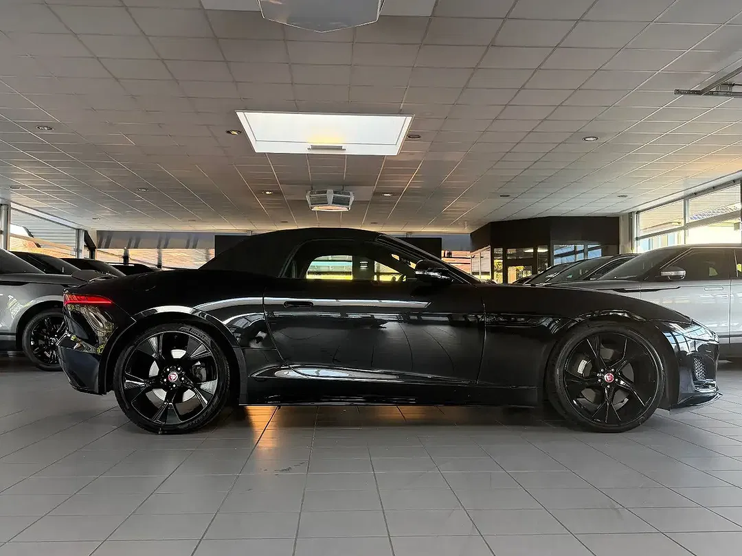 Jaguar F-Type R-Dynamic - Thumbnail 12