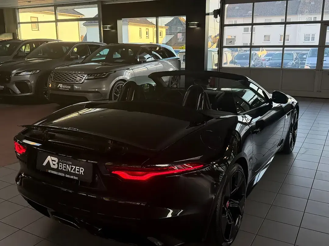 Jaguar F-Type R-Dynamic - Thumbnail 13