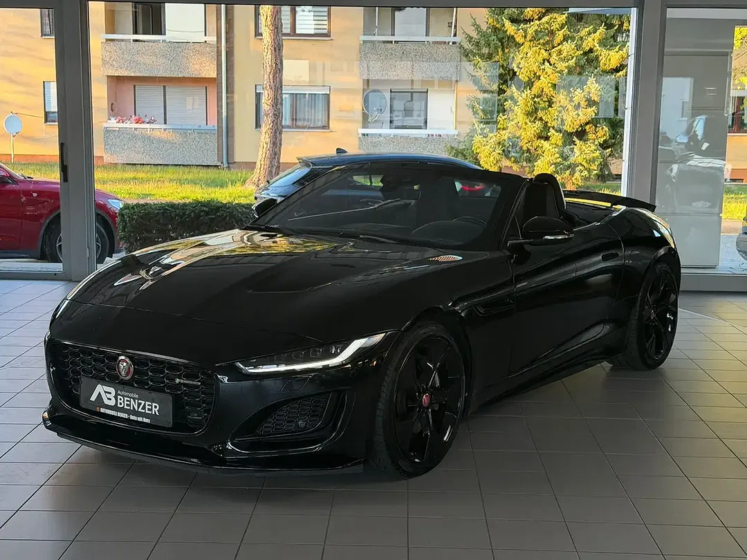 Jaguar F-Type R-Dynamic - Thumbnail 5