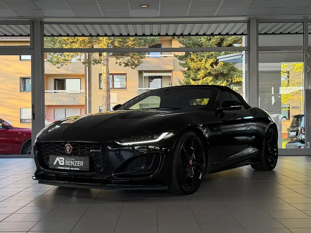 Jaguar F-Type R-Dynamic - Thumbnail 6