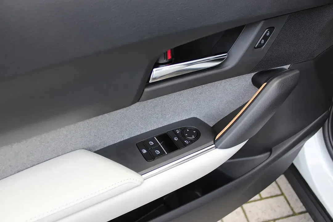 Mazda MX-30 EV Advantage Modern Confidence - Thumbnail 10