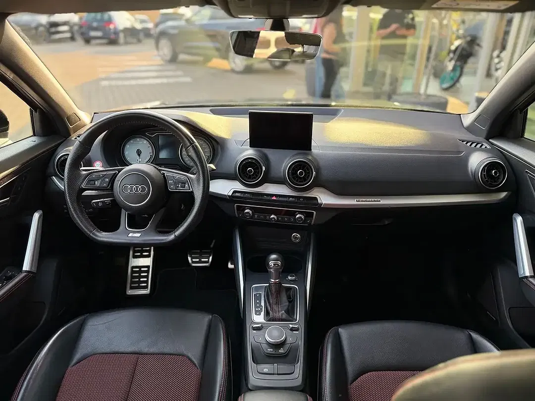 Audi SQ2 2.0 TFSI quattro Matrix LED - Thumbnail 11