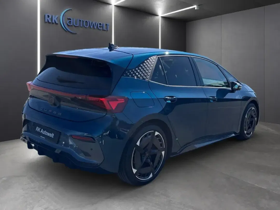 CUPRA Born - Thumbnail 4