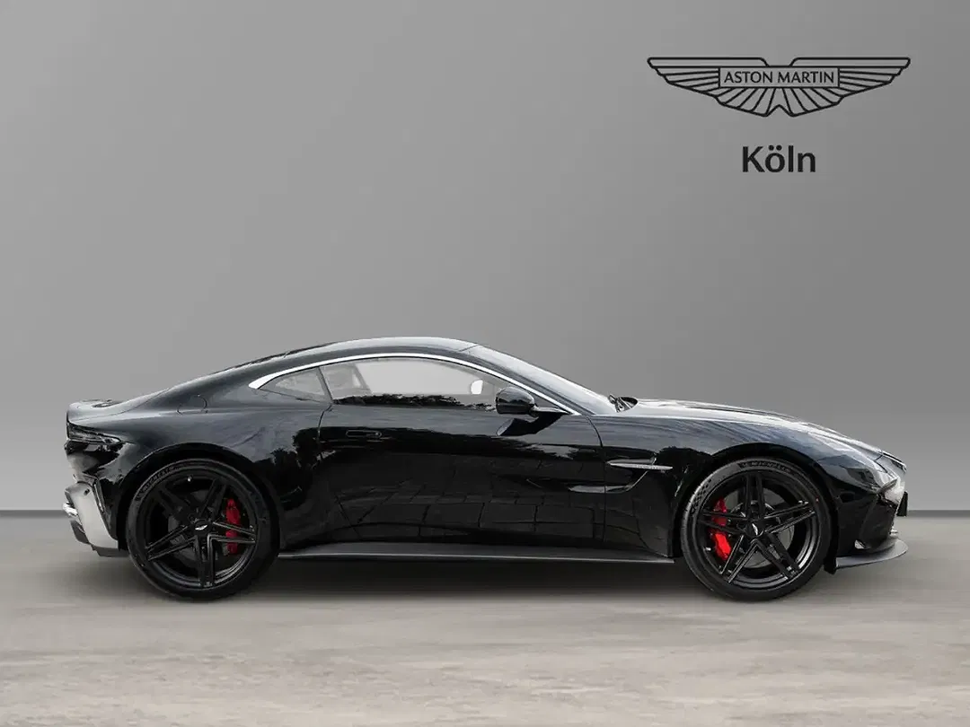 Aston Martin Vantage V8 - Thumbnail 3