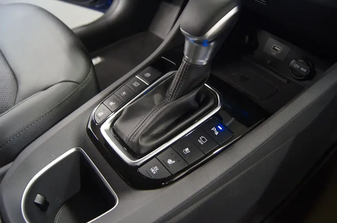 Hyundai IONIQ PHEV Premium - Thumbnail 4