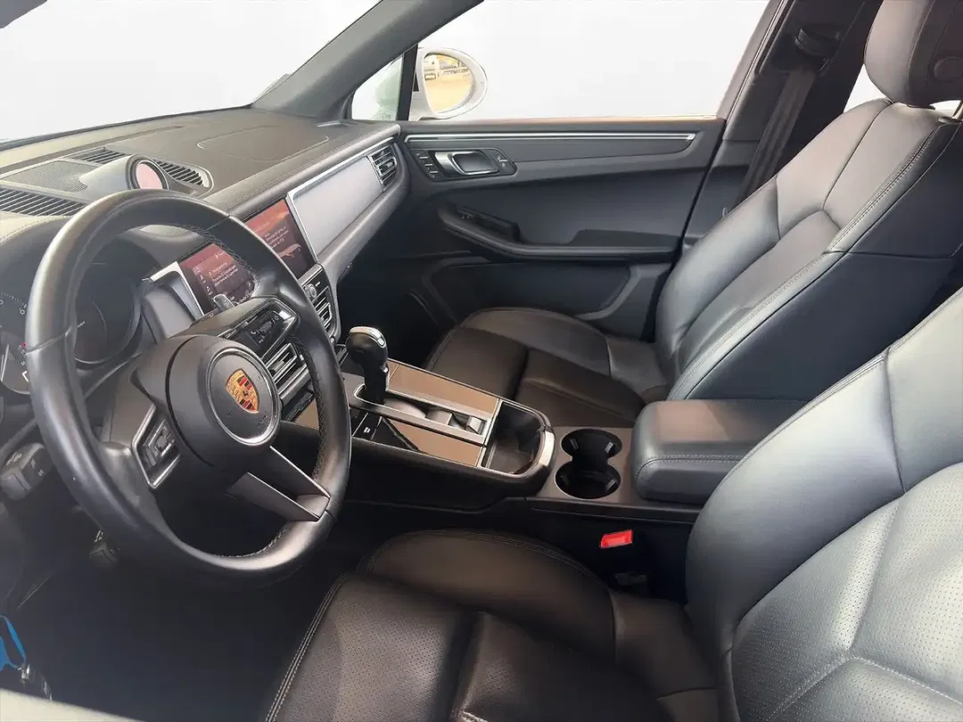 Porsche Macan PDK - Thumbnail 7