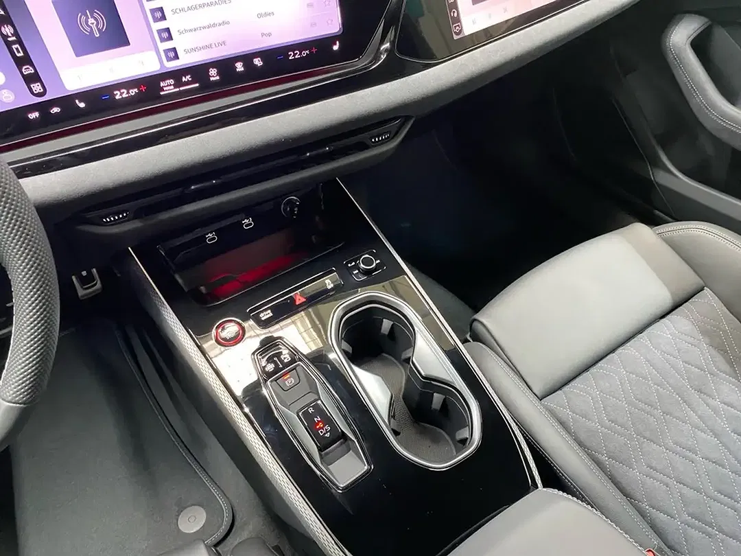 Audi A6 TDI quattro Avant S line - Thumbnail 11