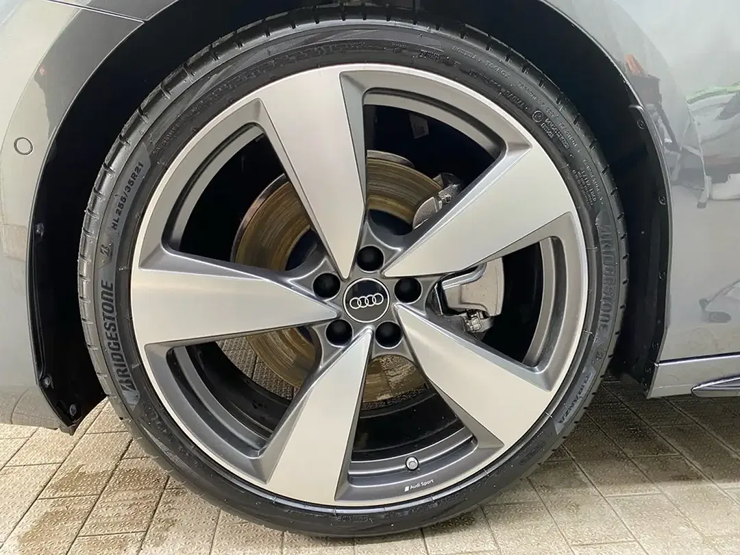 Audi A6 TDI quattro Avant S line - Thumbnail 2