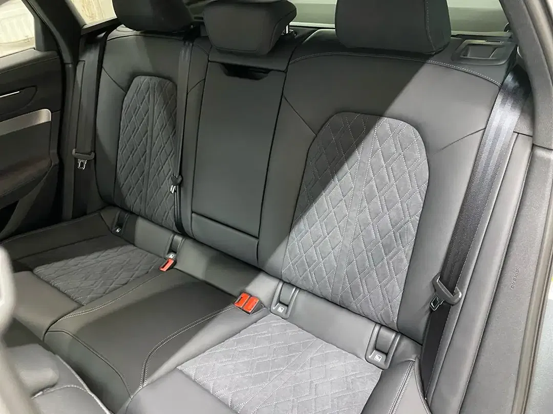Audi A6 TDI quattro Avant S line - Thumbnail 6