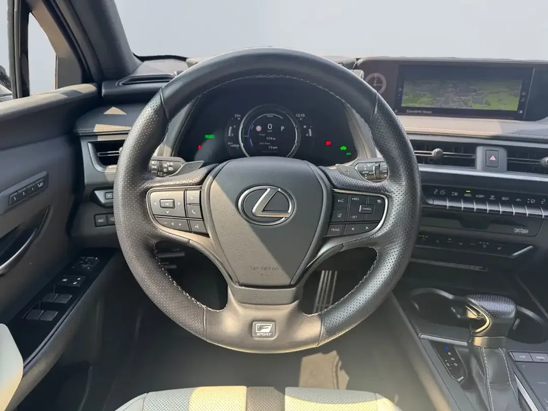 Lexus UX 250h F SPORT - Thumbnail 10