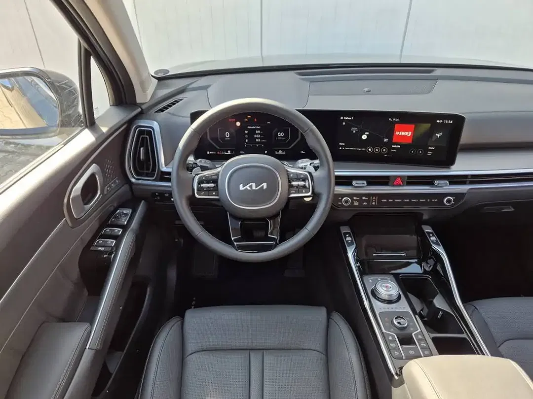 Kia Sorento 1.6 T-GDI Hybrid PHEV AWD - Thumbnail 8