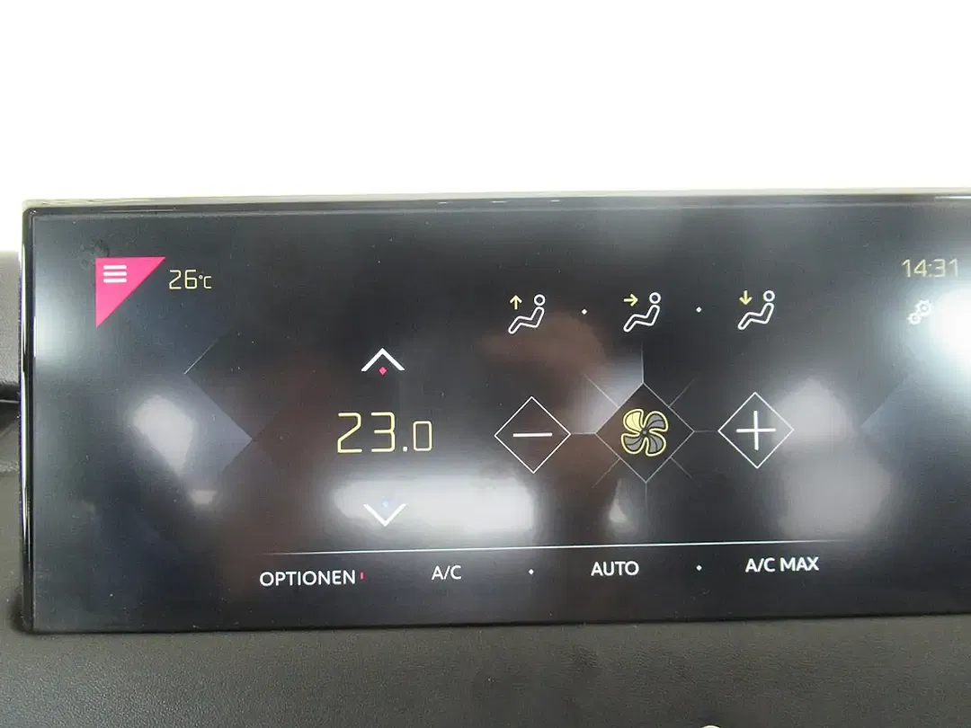 DS Automobiles DS 3 - Thumbnail 13