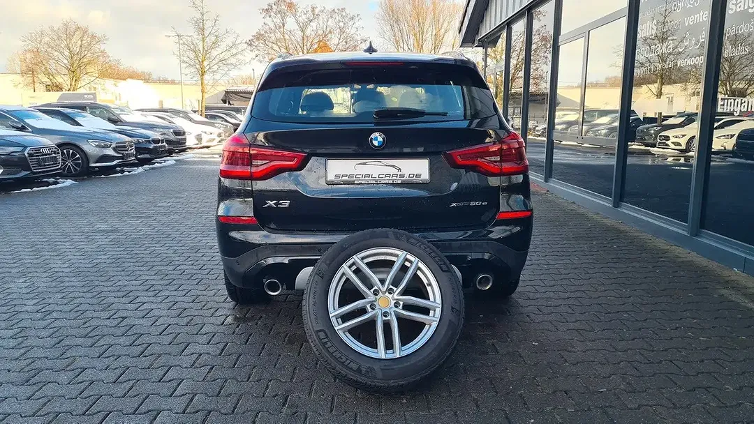 BMW X3 xLine - Thumbnail 4