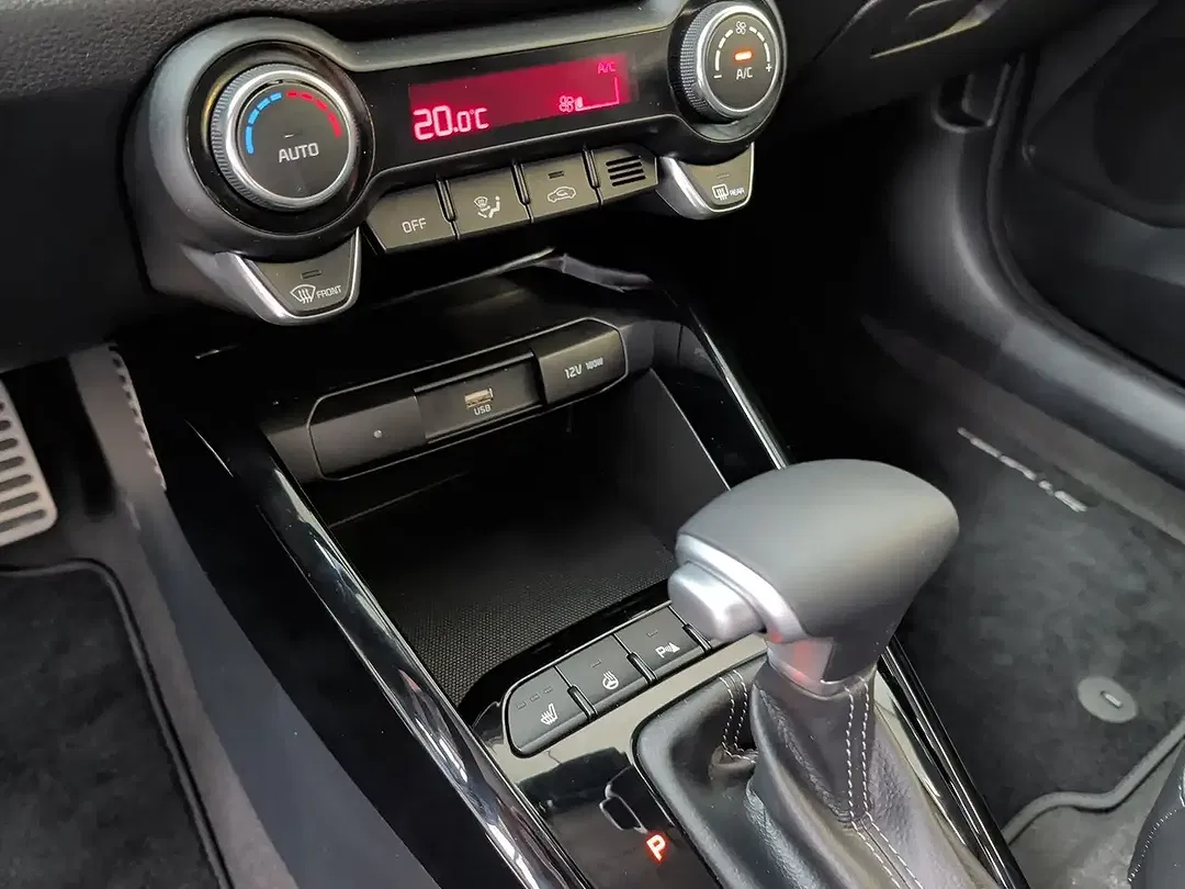 Kia Stonic 1.0 T-GDI DCT Platinum - Thumbnail 14